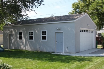 2_Car_large_stucco_garage-418692-edited.jpg