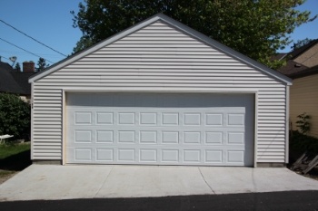 2_car_St_Paul_MN_garage_on_steep_alley_copy-106508-edited.jpg