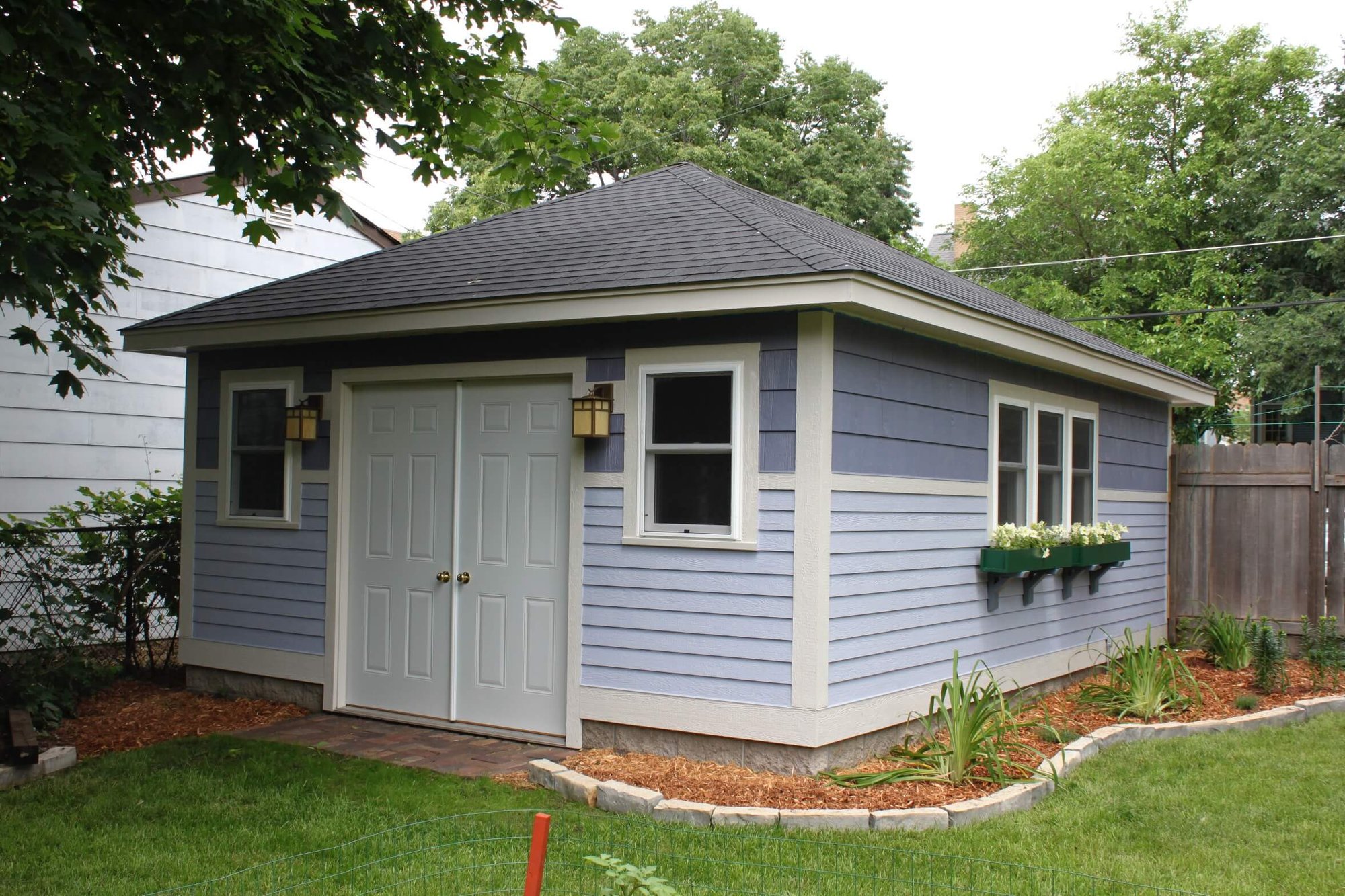 Minneapolis Garage LP SmartSide Lap Siding - 1
